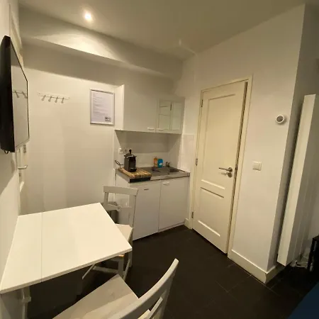 City Center Studio Appartment Damsquare Daire