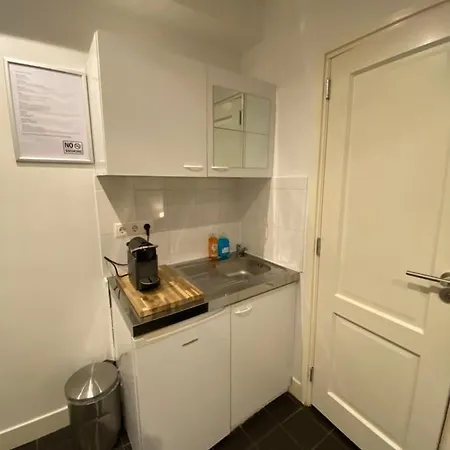 City Center Studio Appartment Damsquare Amesterdão