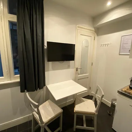 Apartamento City Center Studio Appartment Damsquare Amesterdão